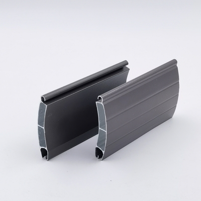 6063-T5 fertigte Aluminiumlegierungs-Rollen-Fensterladen-Tür-Latten-und Bahn-Profile für Garage besonders an