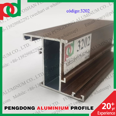 0.15mm T5 mildern hölzernes Endaluminiumprofile für Bolivien-Reihen L20 L25 L32 L5000