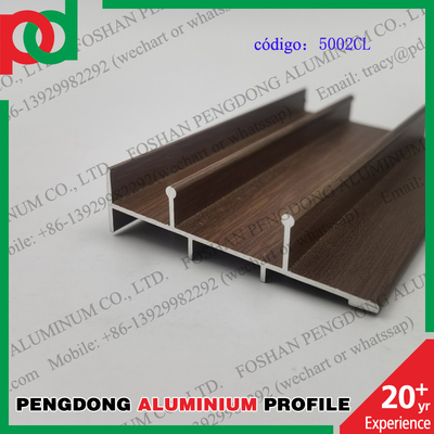 0.15mm T5 mildern hölzernes Endaluminiumprofile für Bolivien-Reihen L20 L25 L32 L5000