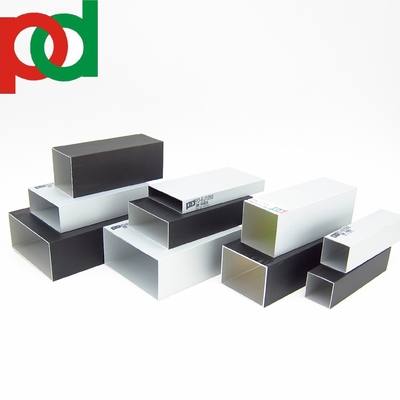 Aluminiumfensterprofile in verschiedenen Farben und Oberflächen