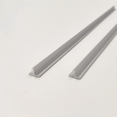 Dekorative 8mm T formen Aluminiumordnungs-Profile, die Silber mattes anodisierte