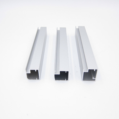 6063 T5 pulverisieren überzogene Aluminiumverdrängungen für Peru Corrales