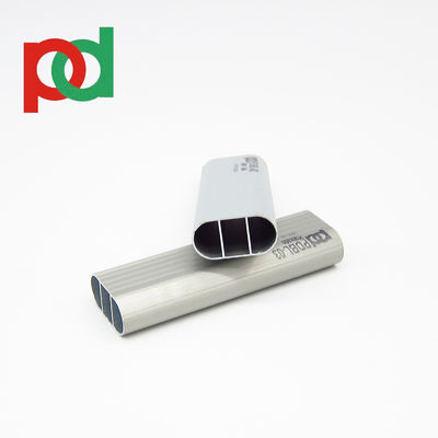 Kundenspezifischer Zuschnitt Holzmaserung Farbe Aluminiumprofile für Kleiderschrank-Schiebetürrahmen, Schiene, oben und unten