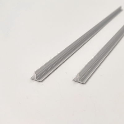 Guter Preis Dekorative 8mm T formen Aluminiumordnungs-Profile, die Silber mattes anodisierte online