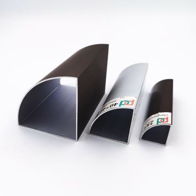 Guter Preis Gerundetes Eckaluminiumquadrat-Schlauchpulver-überzogenes Aluminiumprofil 25x25 online