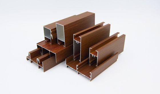 Guter Preis Anodisierte Holz-Endaluminiumprofile für Windows-Türen 25 Reihe online