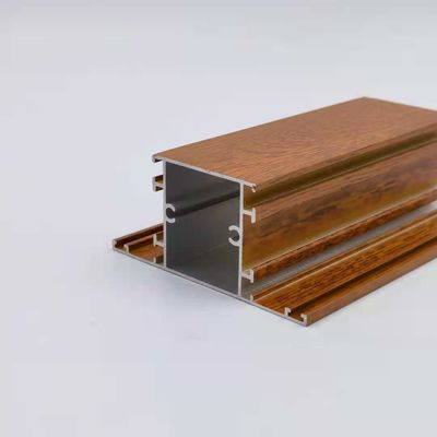 Guter Preis Holz-Endaluminiumprofile Libyens Algerien pulverisieren überzogene Aluminiumverdrängungen online