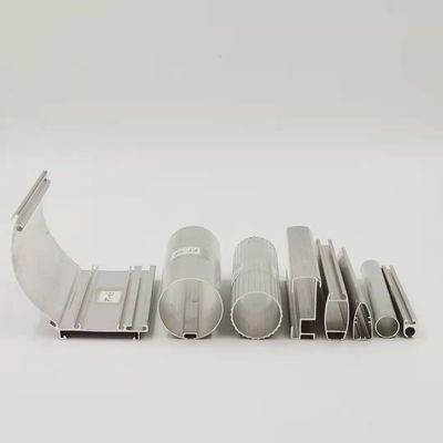 Guter Preis Vorhang-Bahn-Profil-Schienen-Frühlings-Rohr-Unterseite der Stärke-1.4mm 2.0mm online