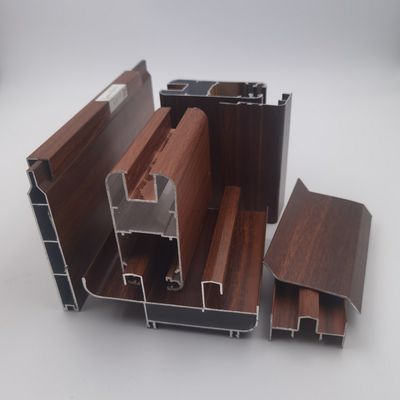 Guter Preis Hölzernes Korn-Aluminiumrohr profiliert 6063 Reihe online