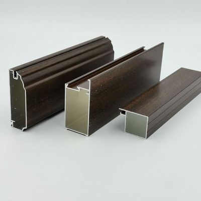 Guter Preis Profiliert kundenspezifische Aluminiumschranktür T5 Israels 6063 beschichtetes 1.2mm starkes Pulver online